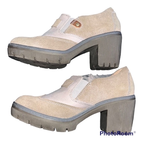 CAT Caterpillar Tan Suede Lug Sole Shoes - Picture 4 of 15